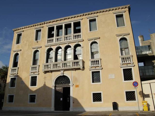 Biblioteca Civica di Portogruaro - Nuovi orari